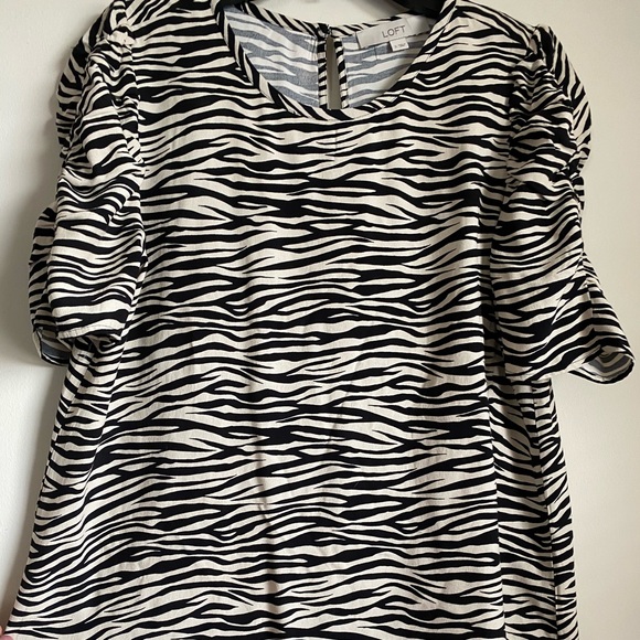 LOFT Tops - Basic top